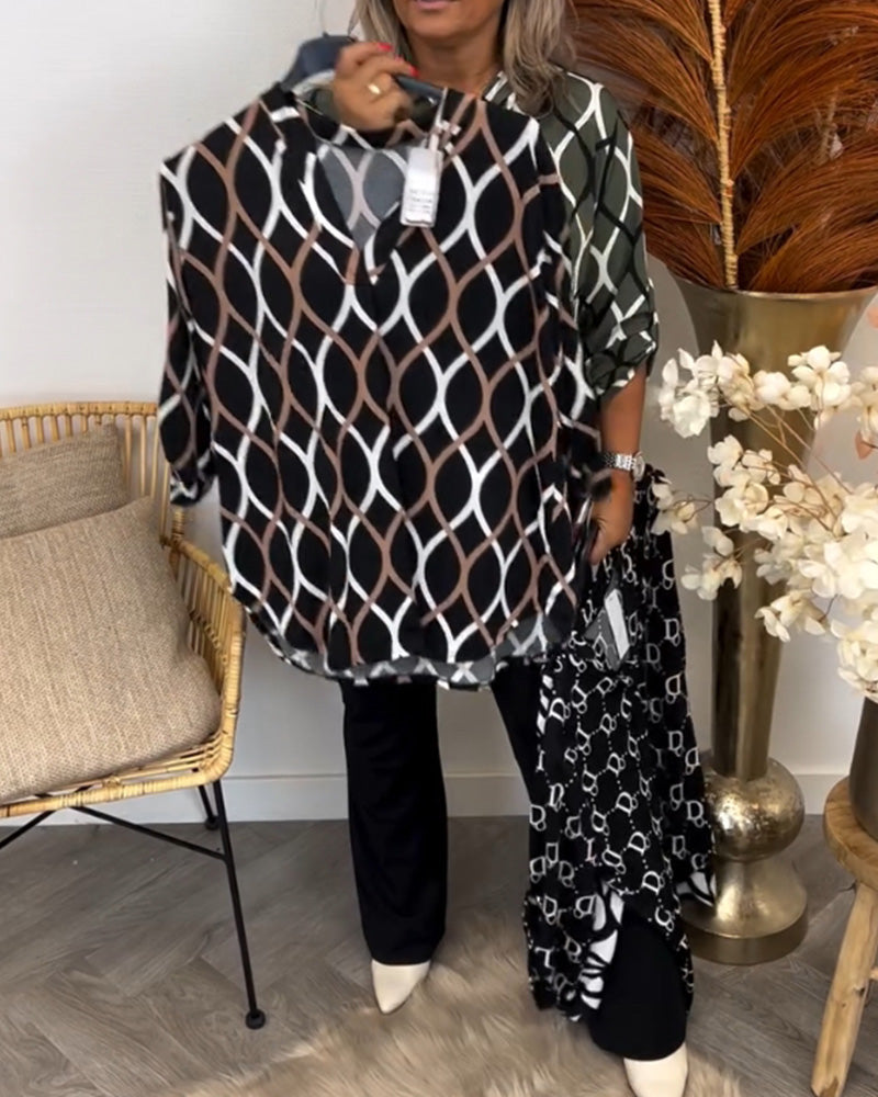 Hazel- Blouse with Graphic Print