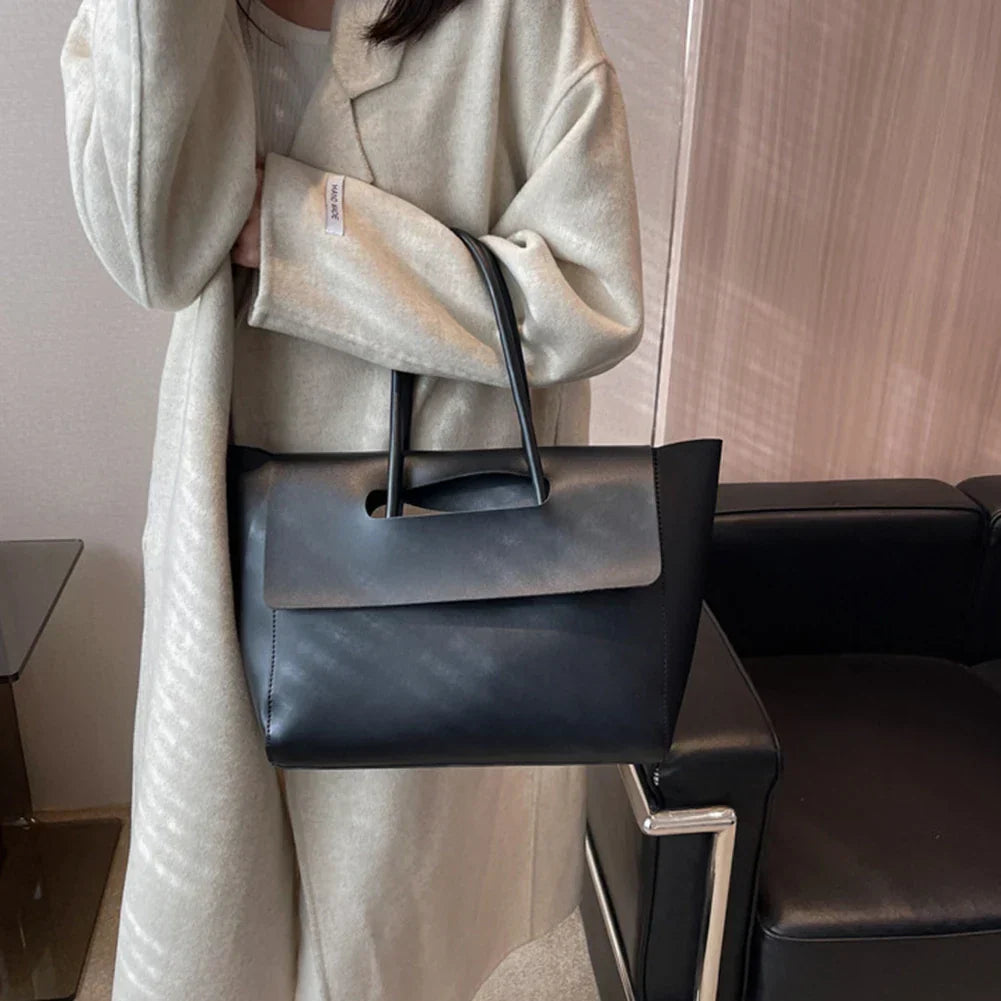 TOVA | MINIMALIST SHOULDER BAG